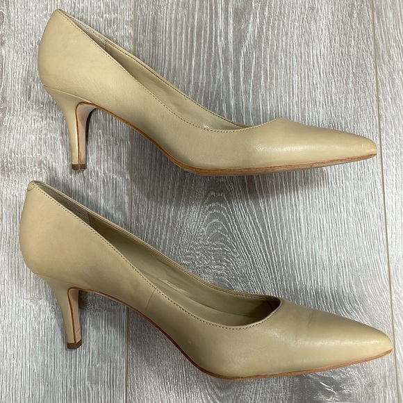 Ann Taylor Leather Pumps Heels Style 397174 Camel Nude 7M - Picture 9 of 16